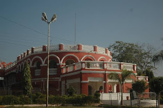 कलातीर्थ : खैरागढ़ का संगीत विश्वविद्यालय :- डाॅ राजन यादव