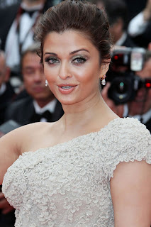 Designers admire Aishwarya’s Cannes outfit