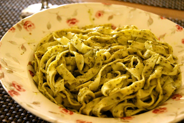 PASTE DE CASA CU SOS PESTO DE RUCOLA