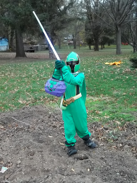 Green Power Ranger costume 