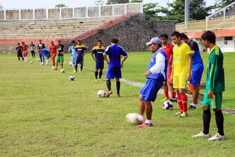  Semaki mendekatnya gelaran sepakbola divisi utama PSSI, membuat kesebelasan kebanggaan warga Kota Pekalongan yakni  Persip terus bersiap dengan menggelar sejumlah uji coba. Setelah berhasil mengalahkan PSGC Ciamis dan Persibangga Purbalingga, Selasa (10/2/15) kesebelasan dengan julukan lascar kalong itu akan kembali beruji coba. Tak tanggung-tanggung, tim yang dijajal kali ini adalah persija Jakarta besutan pelatih kondang Rahmad Darmawan.