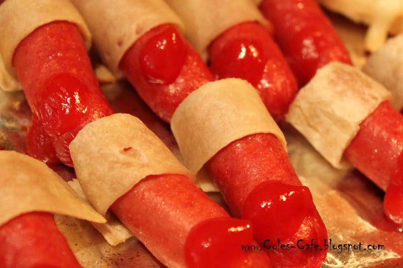 Coles Cafe Halloween Fun Bloody Fingers &amp; Toes