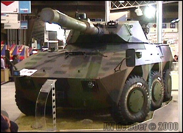 Танк 400 москва. Танк Radkampfwagen 90. Th-400 танк. Radkampfwagen 105. Radpanzer 90.