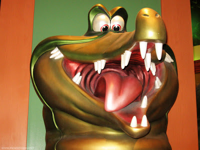 Crocodile Petar Pan World Disney store Disneyland Downtown