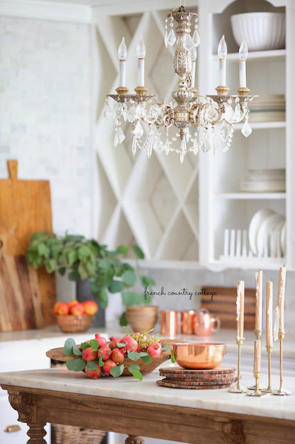 Early autumn decor in the kitchen