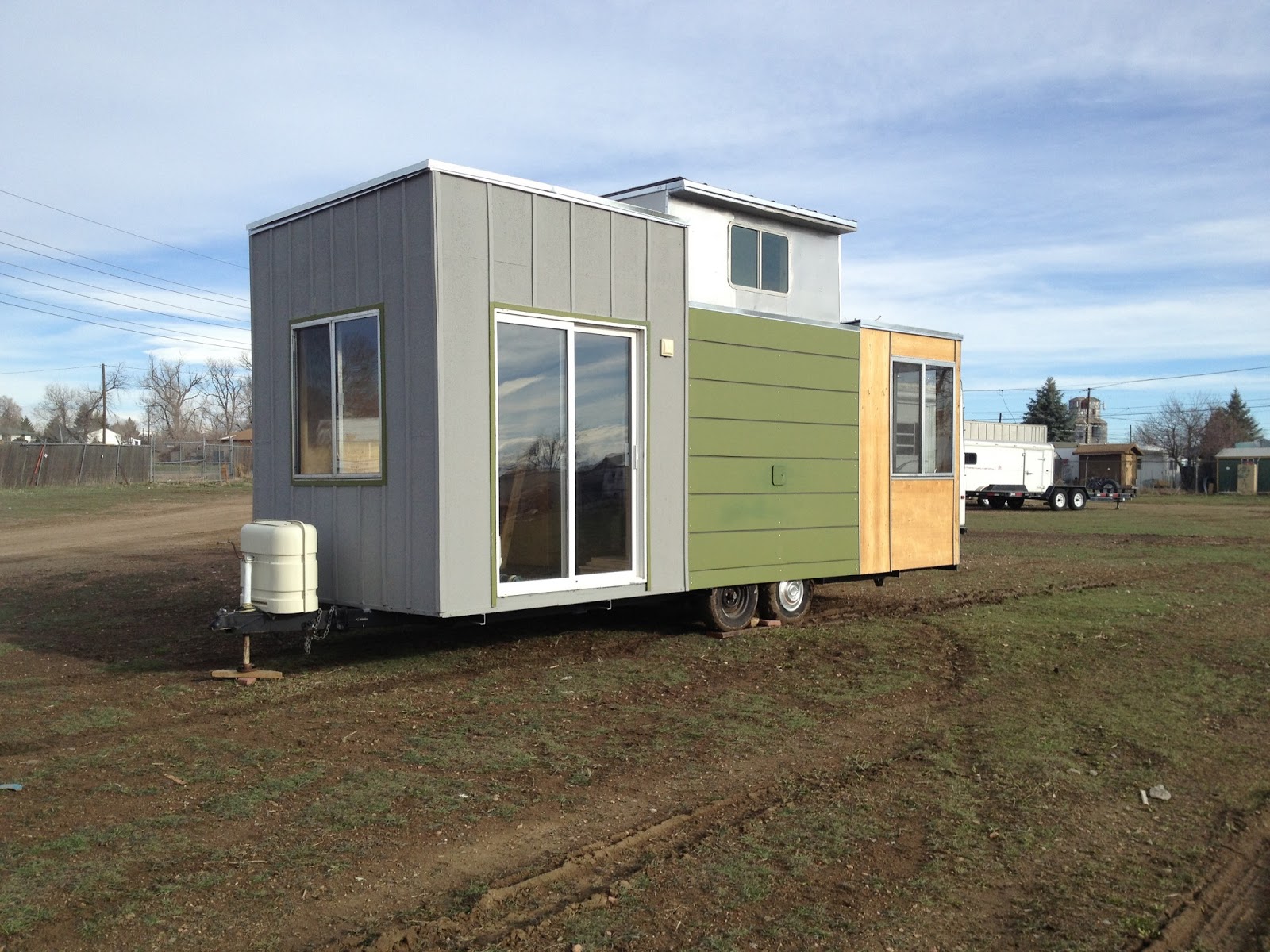 The adventure of turning an old camper into a tiny house on wheels: THE