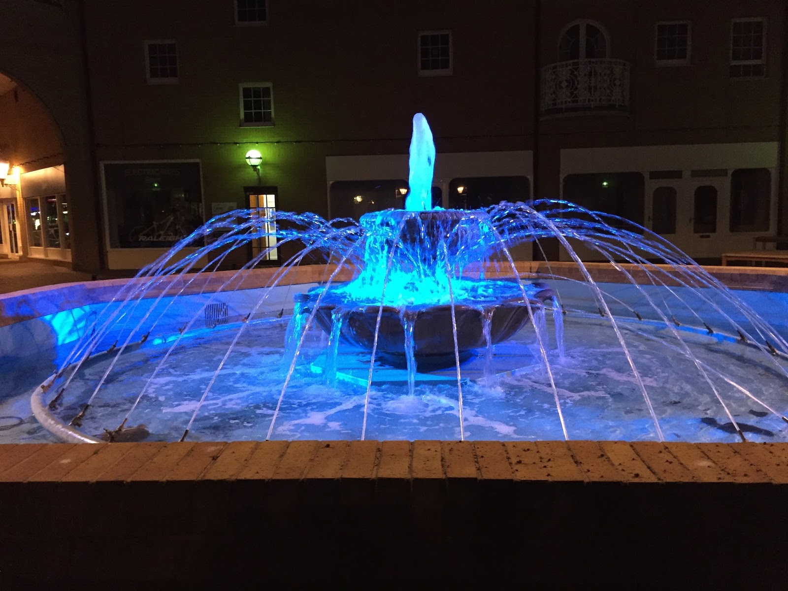 Water Fountain Brighton Marina