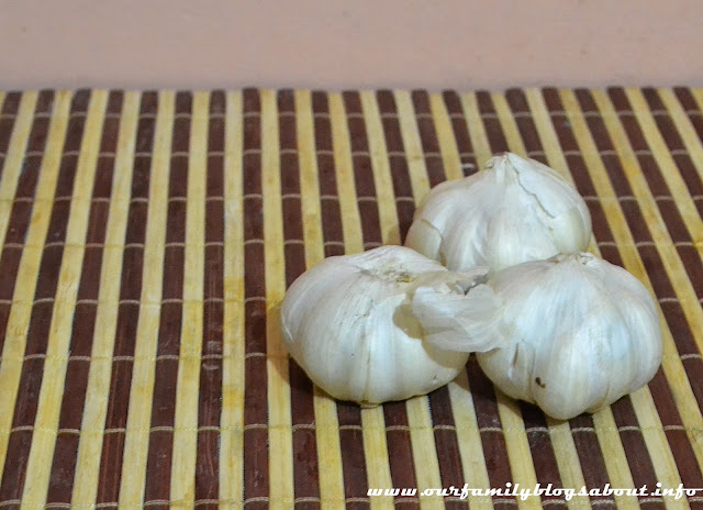 how to peel garlic easily, Kitchen Tips, 