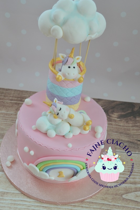 Fajne Ciacho Tort Jednorozec Na Roczek Tort Z Tecza I Chmurkami Swidnica Cukiernia Swidnica
