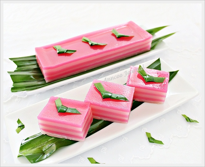 Kuih Lapis (Steamed Layer Cake) - Anncoo Journal