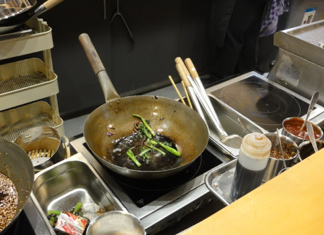 Wah Nam Hong restaurant wok induction stove 