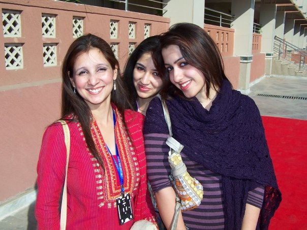 Indian And Paki Wallpapers Pakistani College Girls Photos New