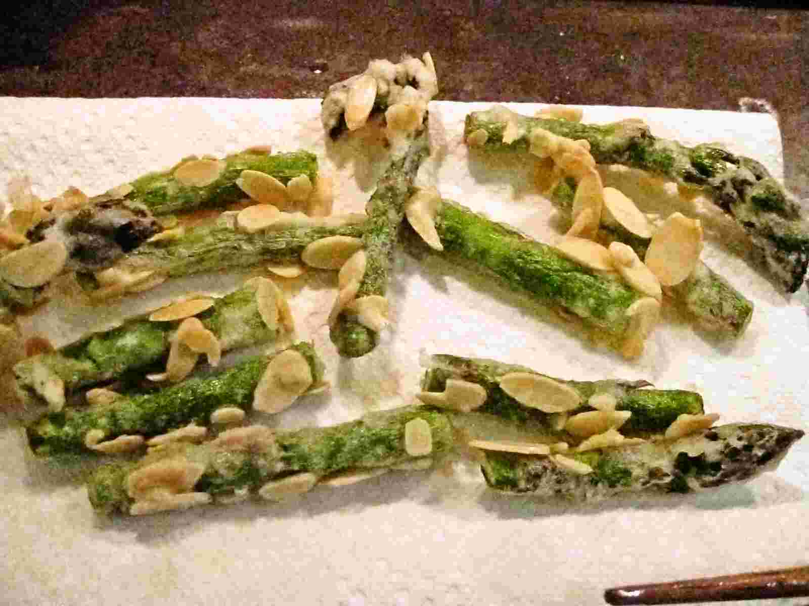 Recipes for Tom Asupara no aamondoage / asparagus tempura with almond