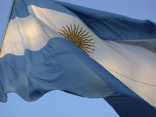 La Bandera Argentina deberá izarse los 365 días del año | Portal La TDF