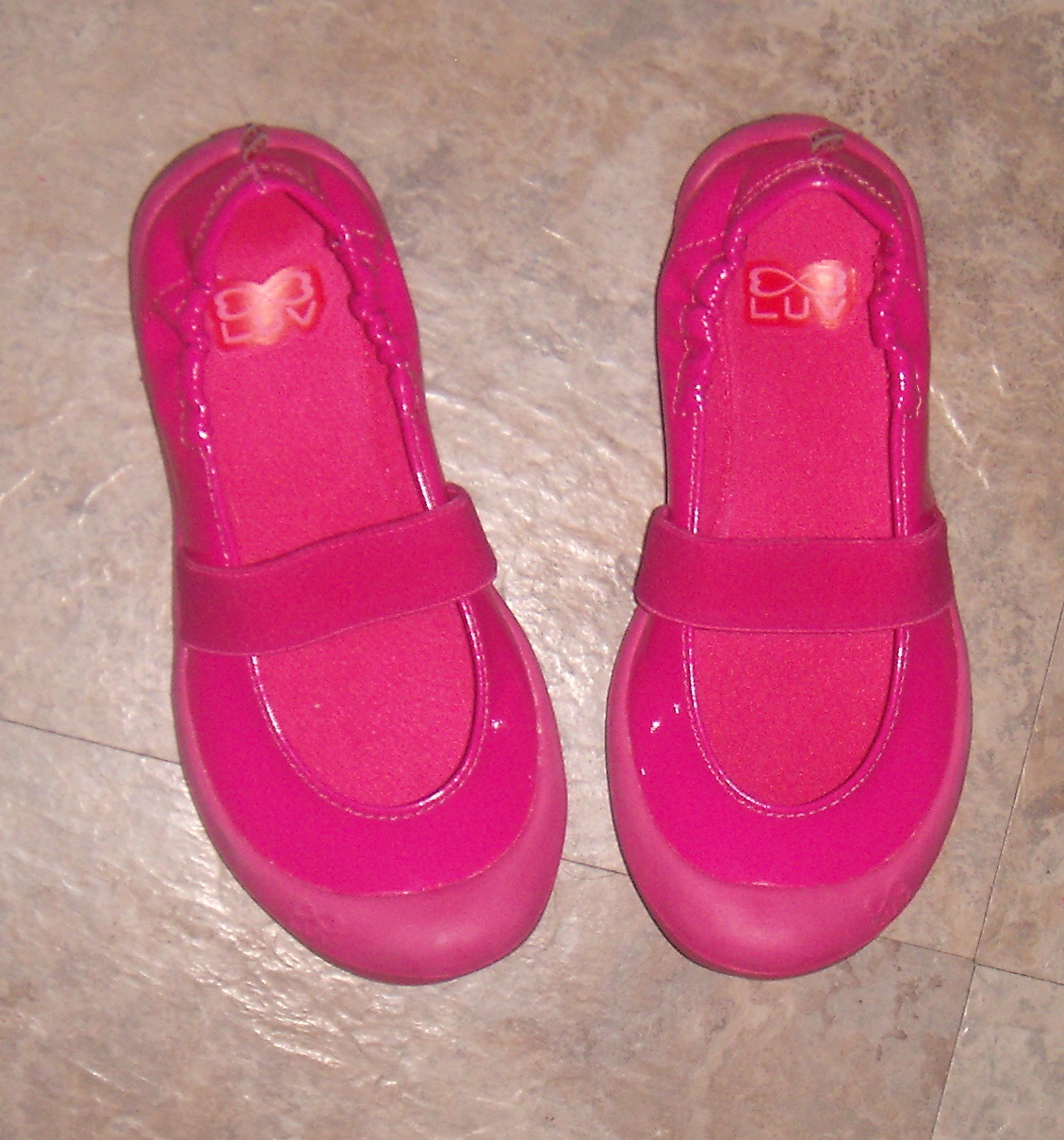 Mommie of 2: Luv Footwear Review and #Giveaway 8/5 CLOSED