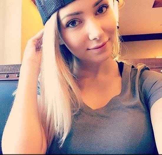 Usa Selfie Girls Dp For Whatsapp Or Facebook Agatha Adkins