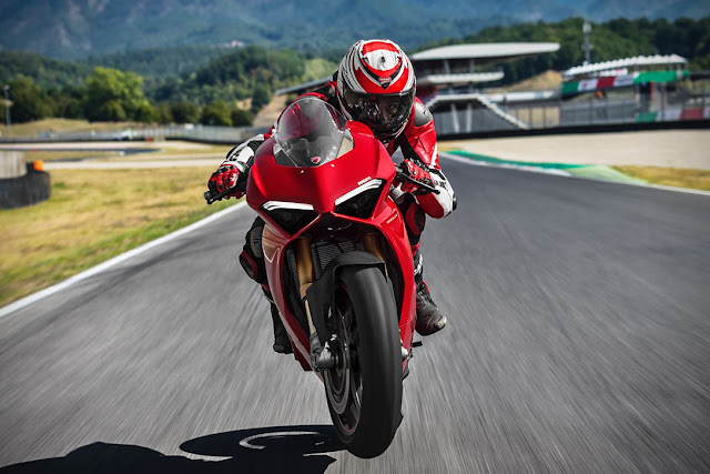 Ducati inicia pré-venda da Panigale V4 Speciale no Brasil