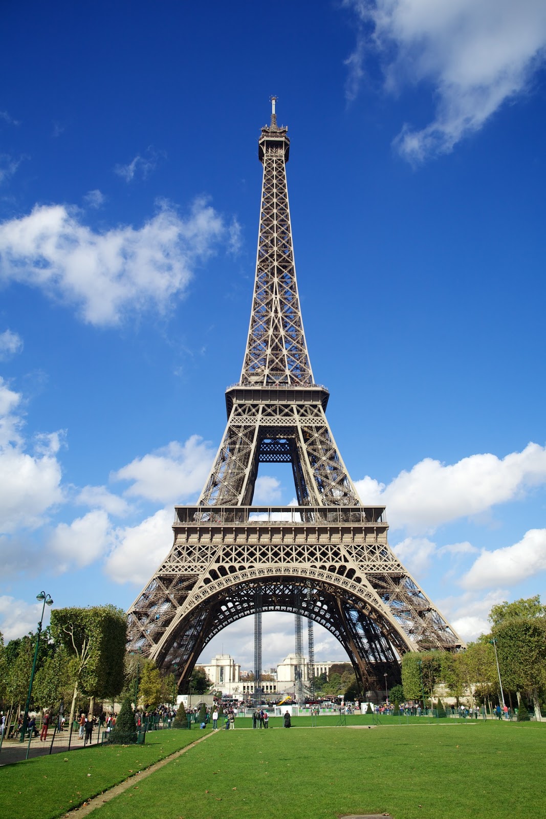 Paris: Landmarks OF Paris