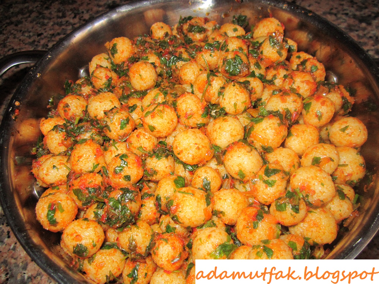 Ada Mutfak�tan Lezzetli Ev Yemekleri Bir Mevlüdümüzdeki İkramlardan