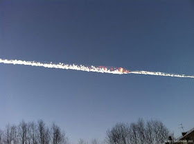 Gambar dan video bumi Rusia dicerobohi meteor 10 tan