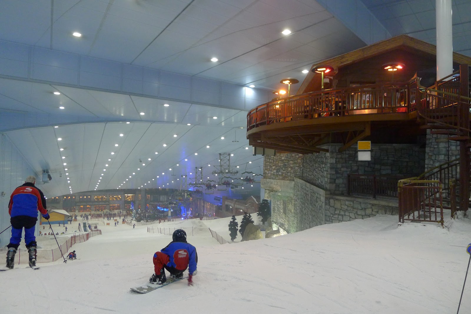 A I MOXIE Small Bizarres No. 51 Ski Dubai Temperature Oscillation...