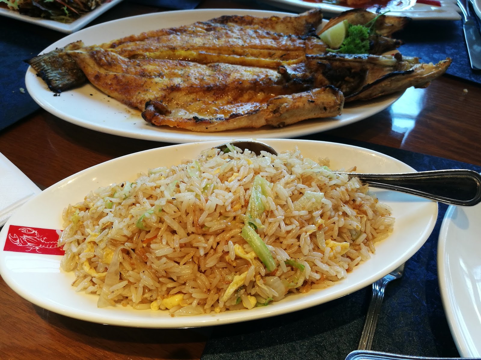 Review Fish Market According to Mimi