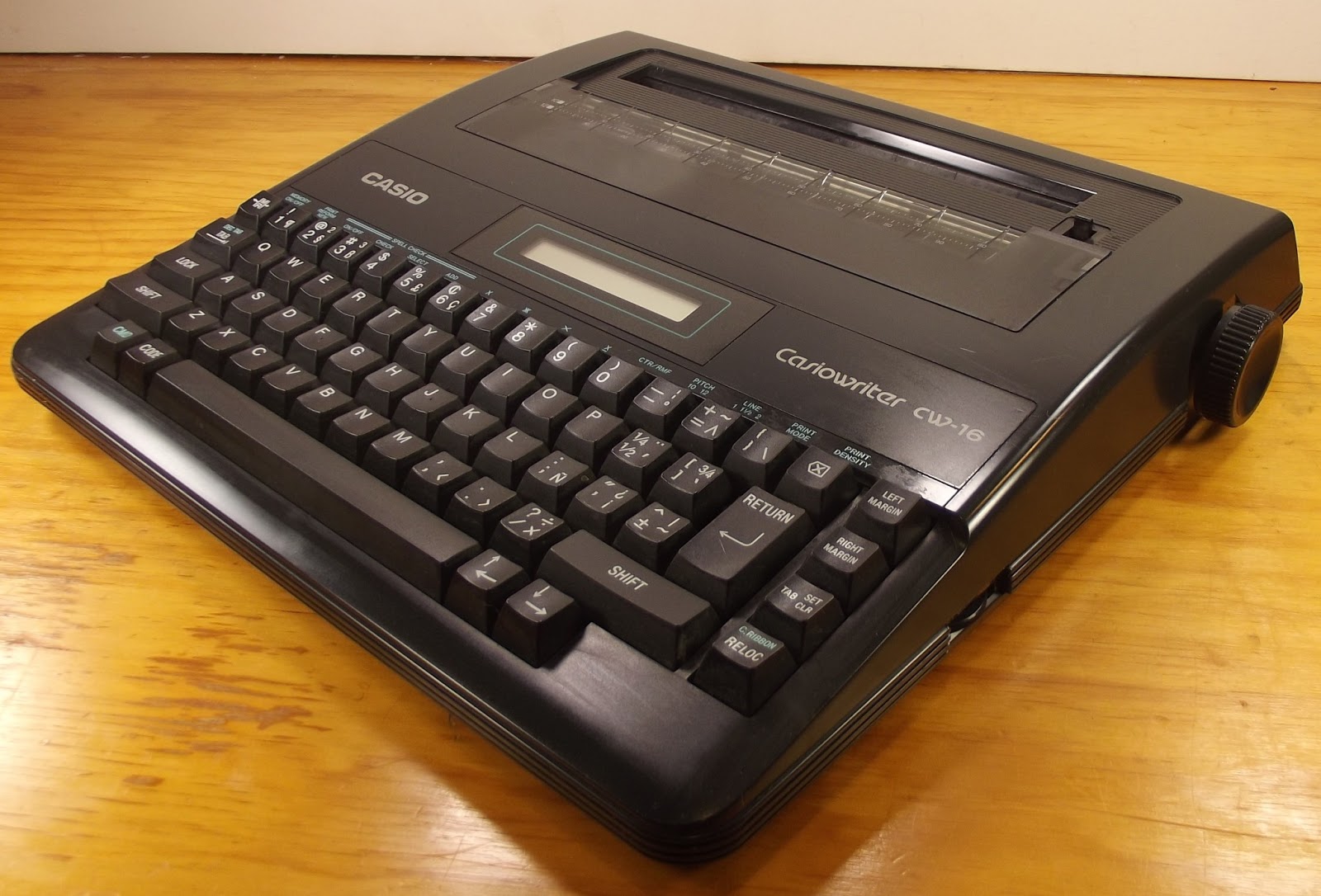 oz.Typewriter Flight of Wedges (Electronic Typewriters)