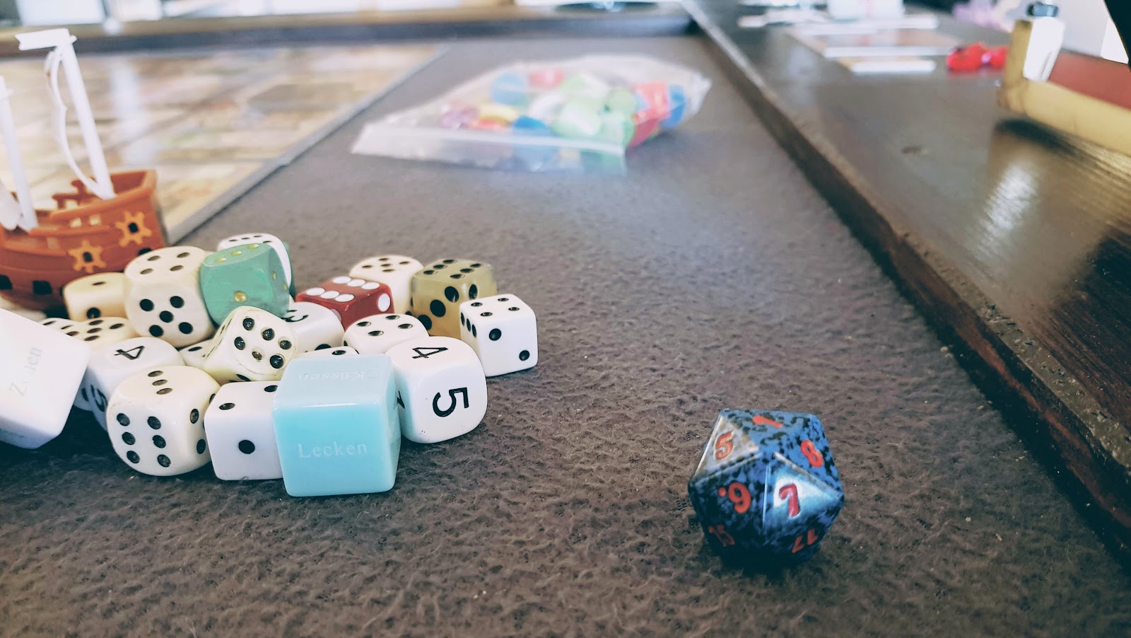 DIY with Ikea Convertible Gaming Table