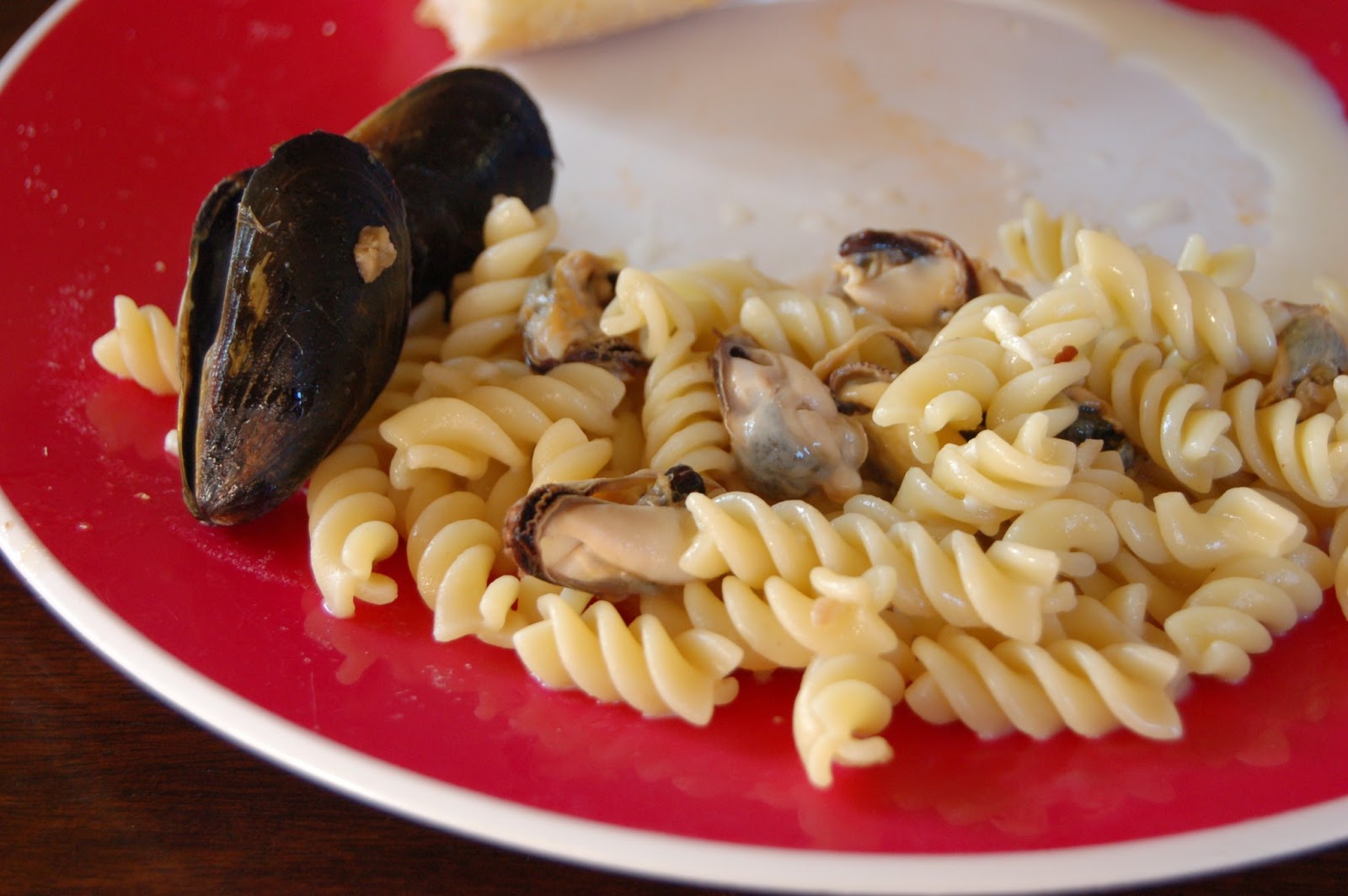 Tunell Family Meals Anne Burrell's Garlic Steamed Mussels