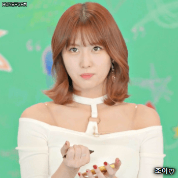 171211 스페셜 브이라이브 트와이스 먹깨비 후라이 모모.gif | 인스티즈