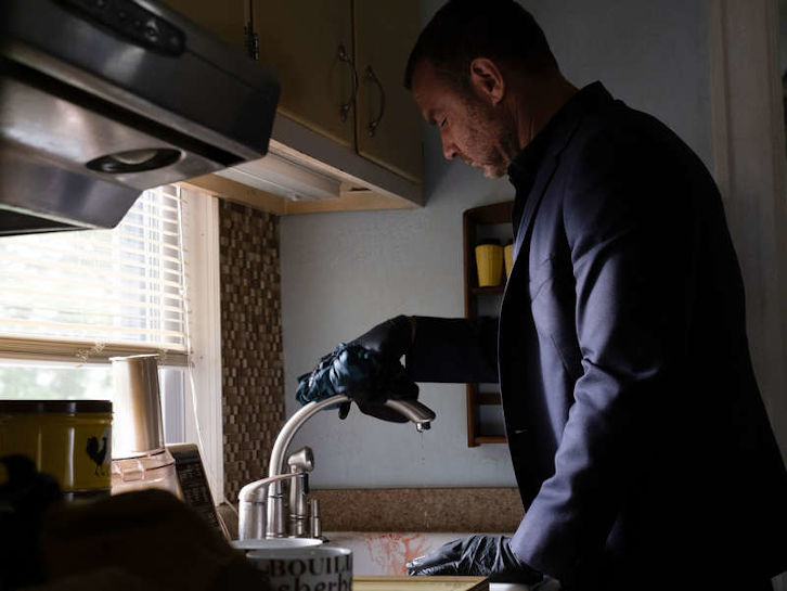 Ray Donovan - Episode 7.02 - A Good Man Is Hard To Find - Promotional Photos + Press Release