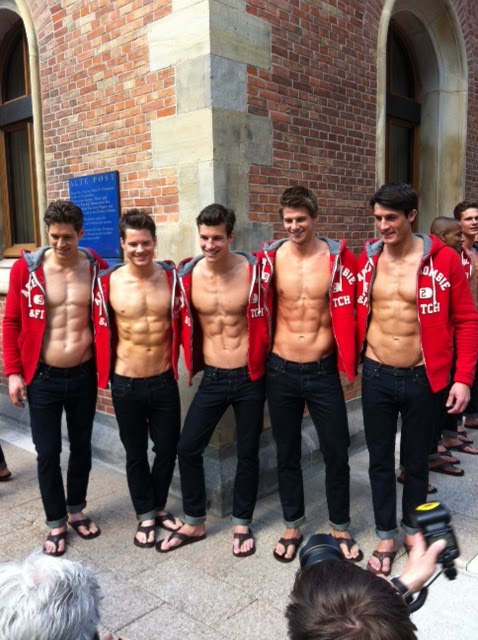 look-scout: Sixpack parade in Hamburg - Abercrombie & Fitch opens a new ...