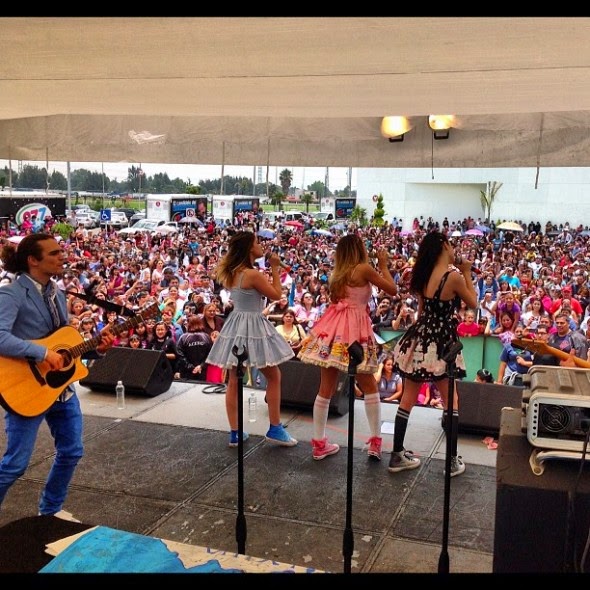 fotos eme 15 firma de autografos ecatepec