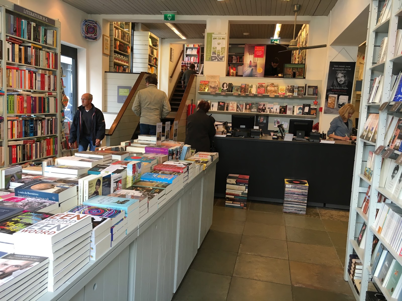 Danique Jewel: Books: Boekenwinkel in de spotlights: Adr. Heinen in Den