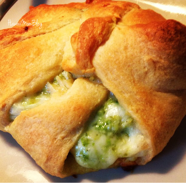 Hawaii Mom Blog Chicken Pesto Crescent Pockets