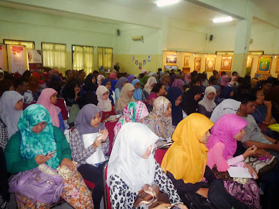 seminar bahasa dan sastra UIN Jakarta