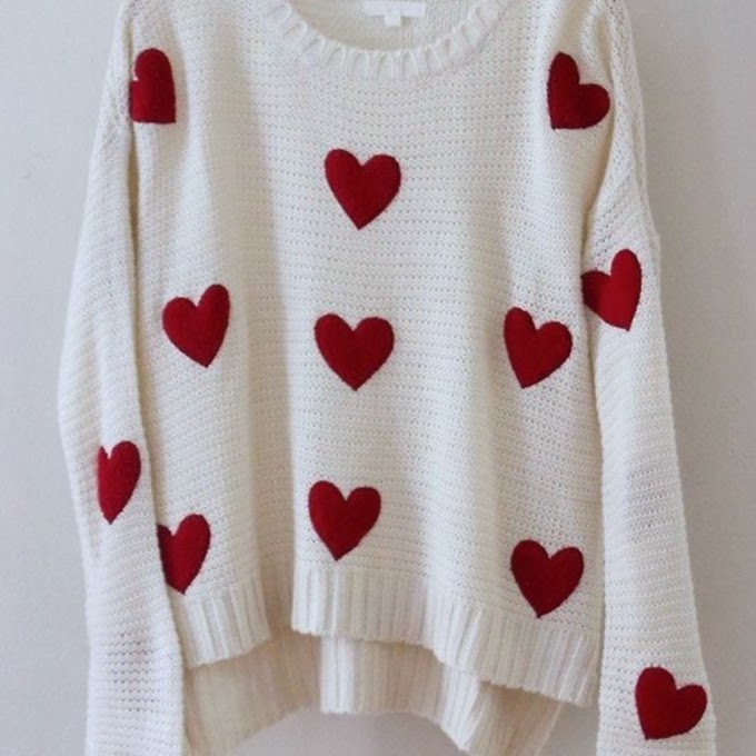 DIVNA'S SWEATERS Knitted heart ♥ Enjoy your Valentine's Day ♥