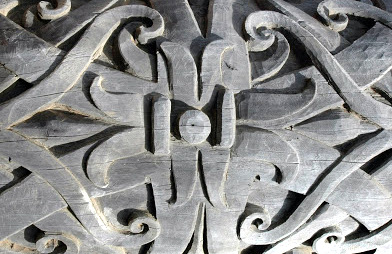 Perkembangan Seni Ukir Dayak Kalimantan