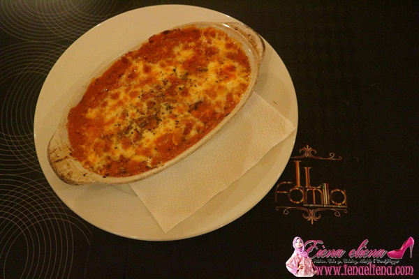  lasagna Beef  and Chicken - beef RM19.90, chicken RM18.90