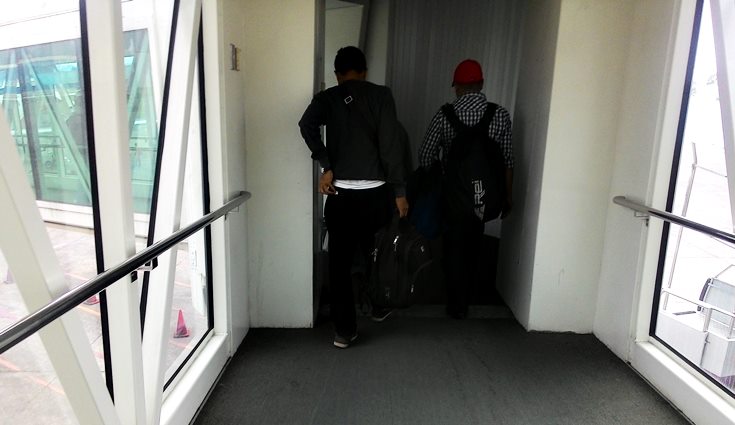 Foto Foto Panduan Naik Pesawat Di Bandara Internasional Pattimura Ambon