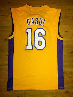 Pau Gasol #16 Signed Los Angeles Lakers NBA Jersey Back