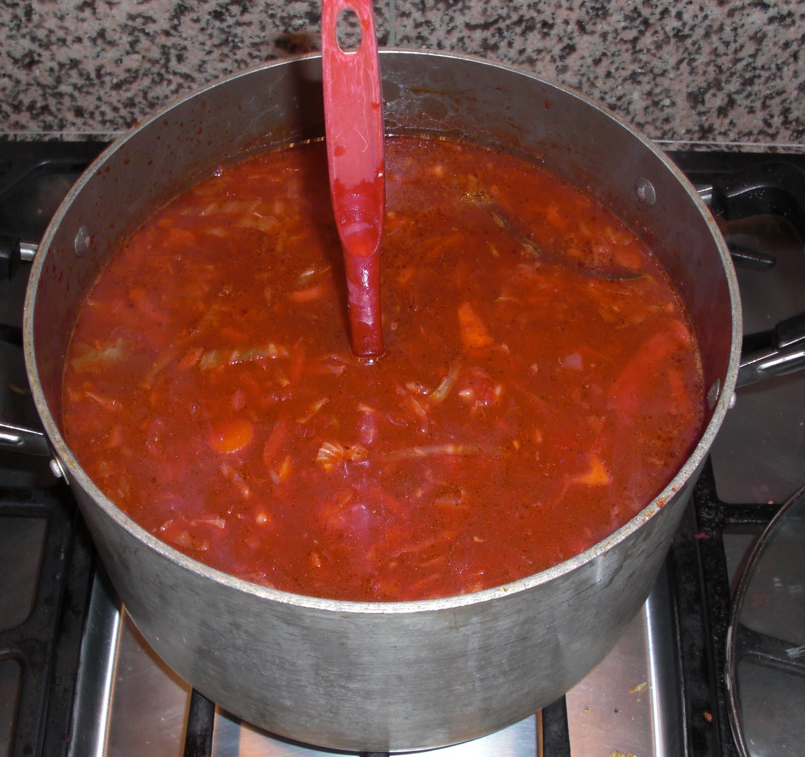 Приготовление борща. Борщ. Готовка борща. Бульон для борща. Варим красный.