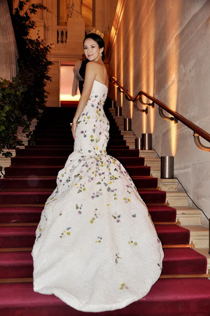 Zhang Ziyi in Giambattista Valli (Fall 2013 Couture) – Le Grand Bal De La Comedie Francaise