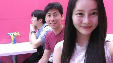 Nu sinh Su pham HN sieu xinh nho xoa cham tren mat - Anh 3