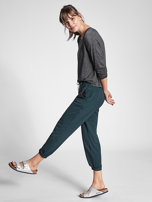 Lululemon Addict Fit Review Athleta Powervita Pant