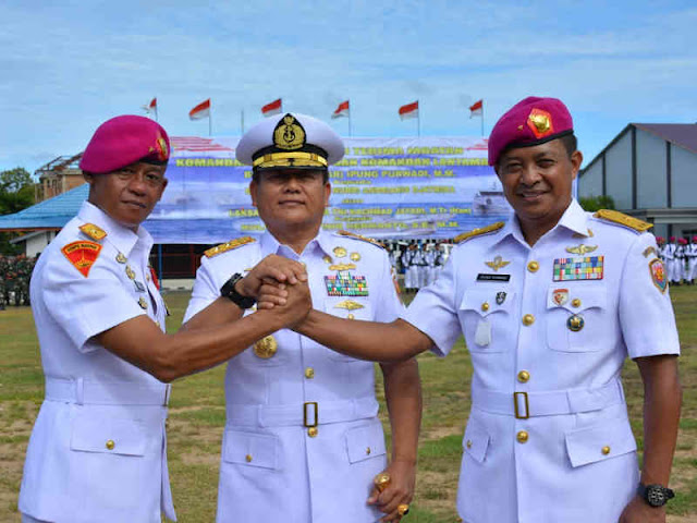 Ariawan Pimpin Sertijab Danlantamal X dari Ipung Purwadi ke Nurri Andrianis Djatmika 