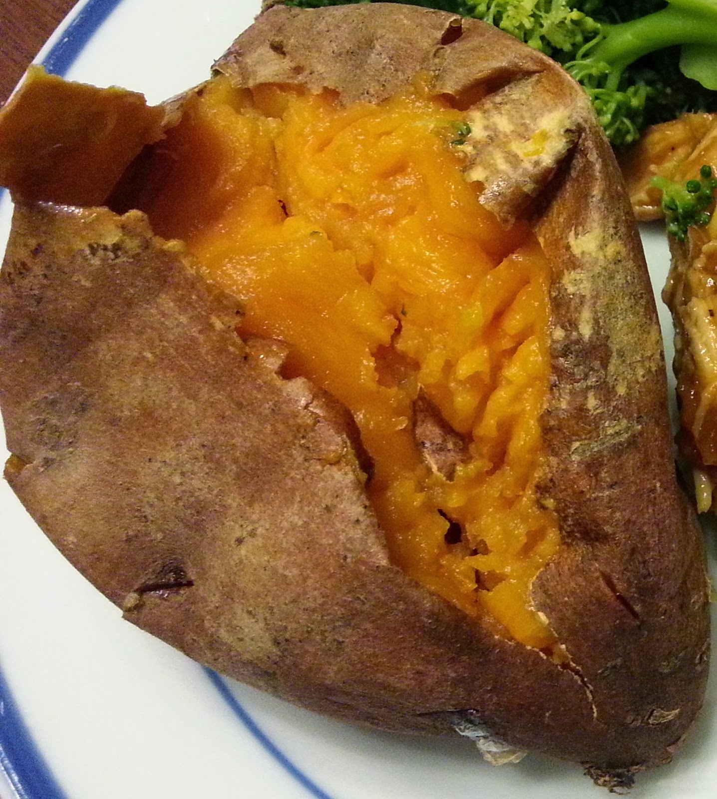That's 'licious, Mommy!: Oven Roasted Sweet Potatoes