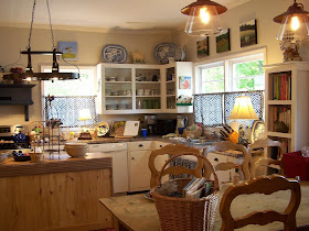 Traditional Farmhouse Kitchen Remodeling Designs