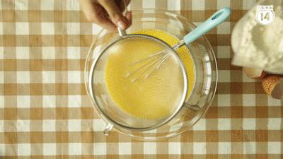 Banh xoai ngan lop: an ngon ma khong can lo, cung chang can kheo tay - Anh 2