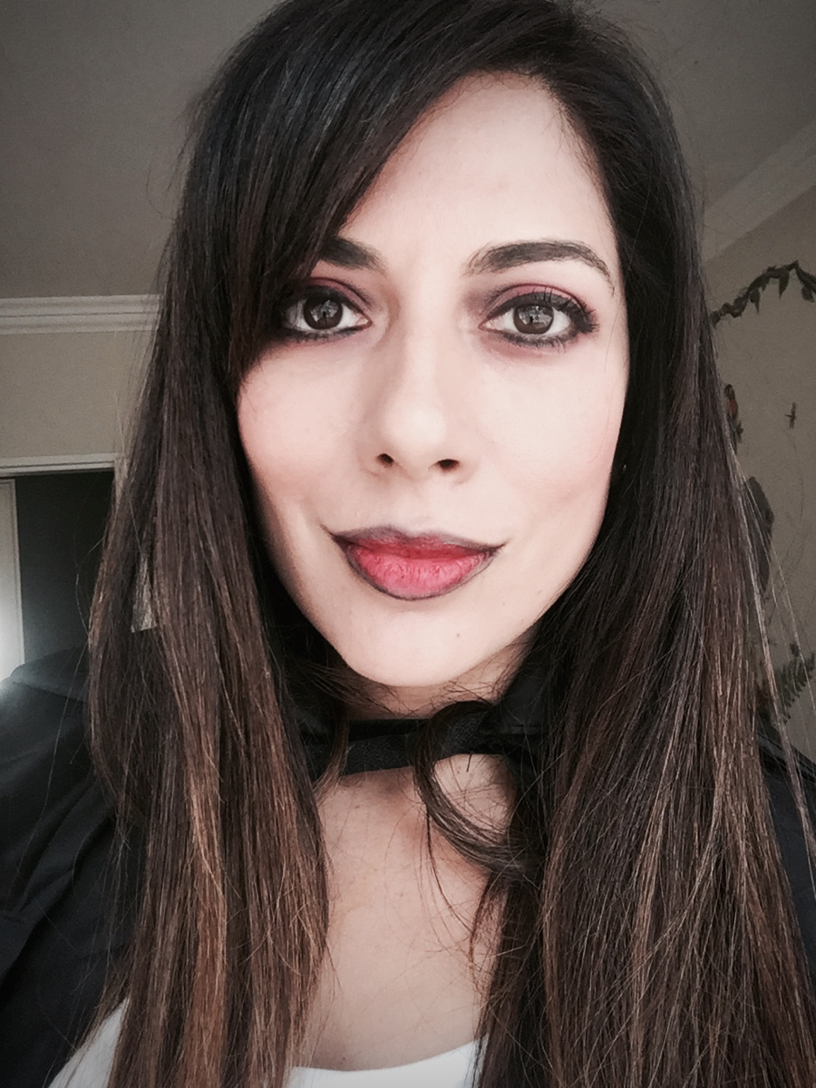 A GIRL IN AFRICA HALLOWEEKEND VAMPIRE MAKEUP TUTORIAL VIDEO